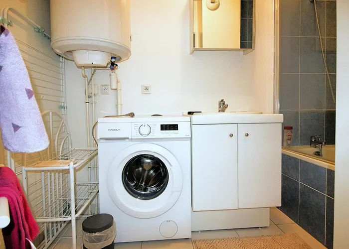 Comme A La Maison Entre Fontainebleau Et Moret Sur Loing